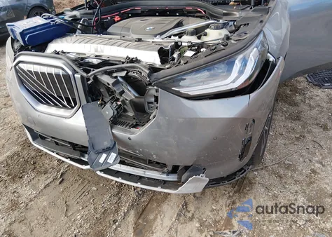 2025 BMW X3 30 xDrive z USA, uszkodzony, nr VIN 5UX53GP01S9033548